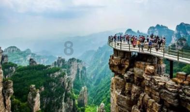 （新春走基层）4分钟，列车长紧急救助发病旅客